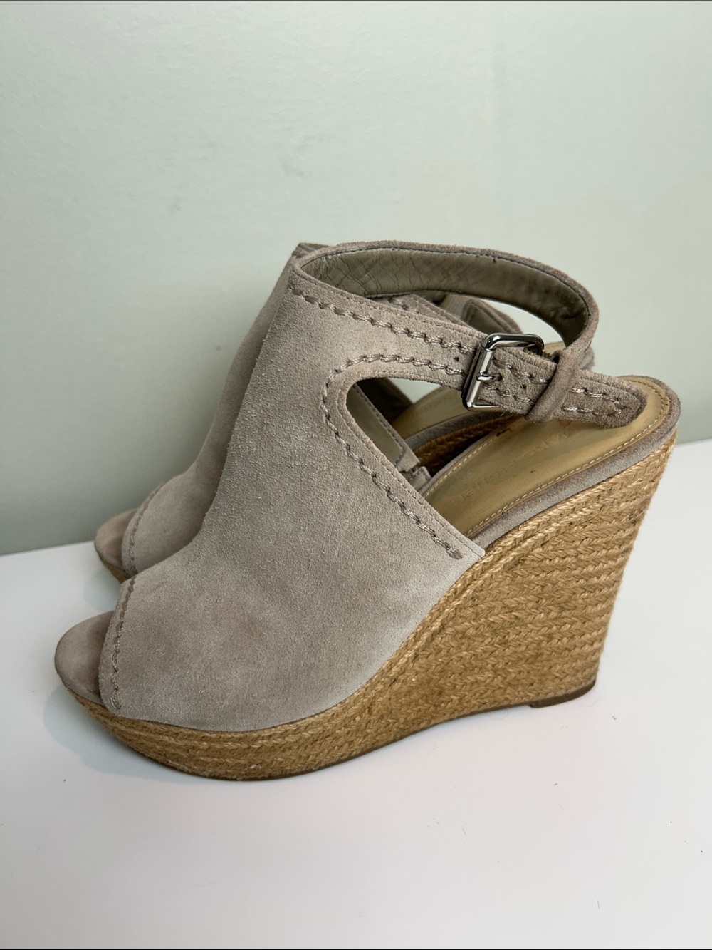 Marc Fisher Suede Espadrille Wedge Sandals Taupe Peep Toe Size 9